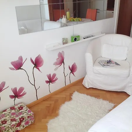Magnolia Apartment